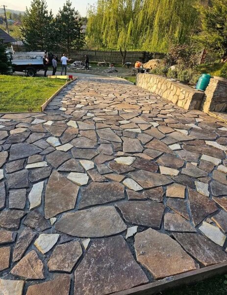 Montaj piatra si vanzare